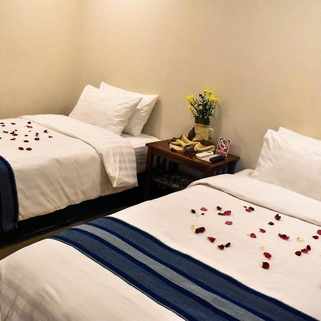 Hotel Lourdes لواوْغ المظهر الخارجي الصورة