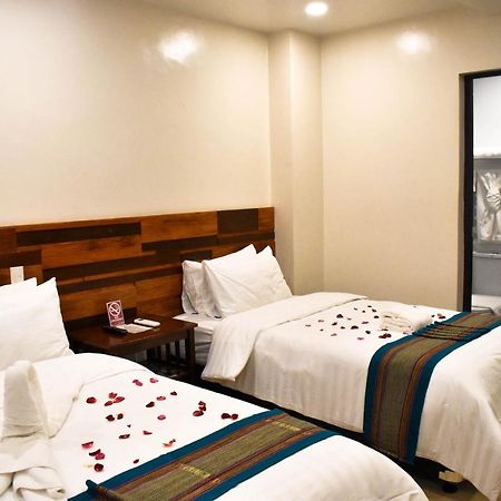 Hotel Lourdes لواوْغ المظهر الخارجي الصورة