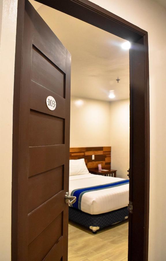 Hotel Lourdes لواوْغ المظهر الخارجي الصورة